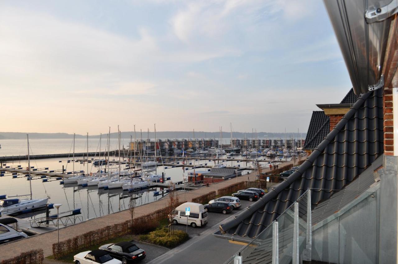 Fewo1846 - Baltic Lodge - Komfortable Maisonettewohnung Mit 3 Schlafzimmern, Balkon Und Blick Auf Die Marina Sonwik Flensburgo Exterior foto